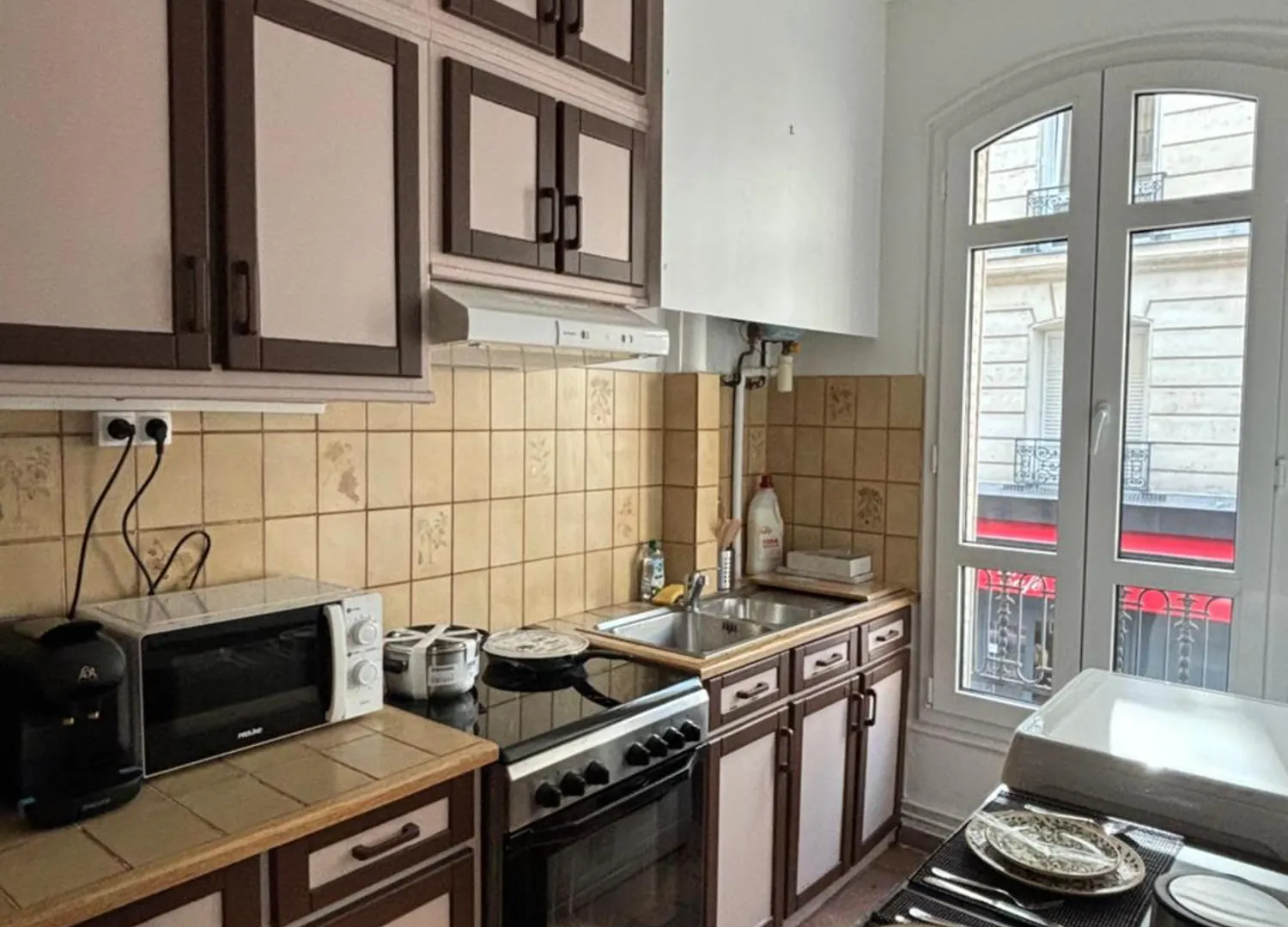 White Paris Apartment
